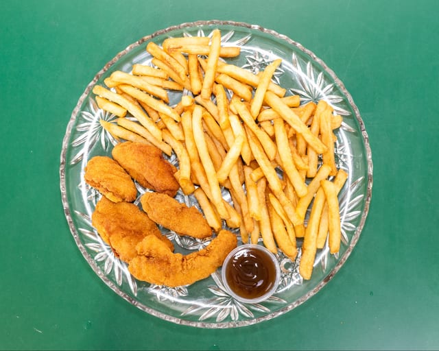 Chicken Tender Deluxe.